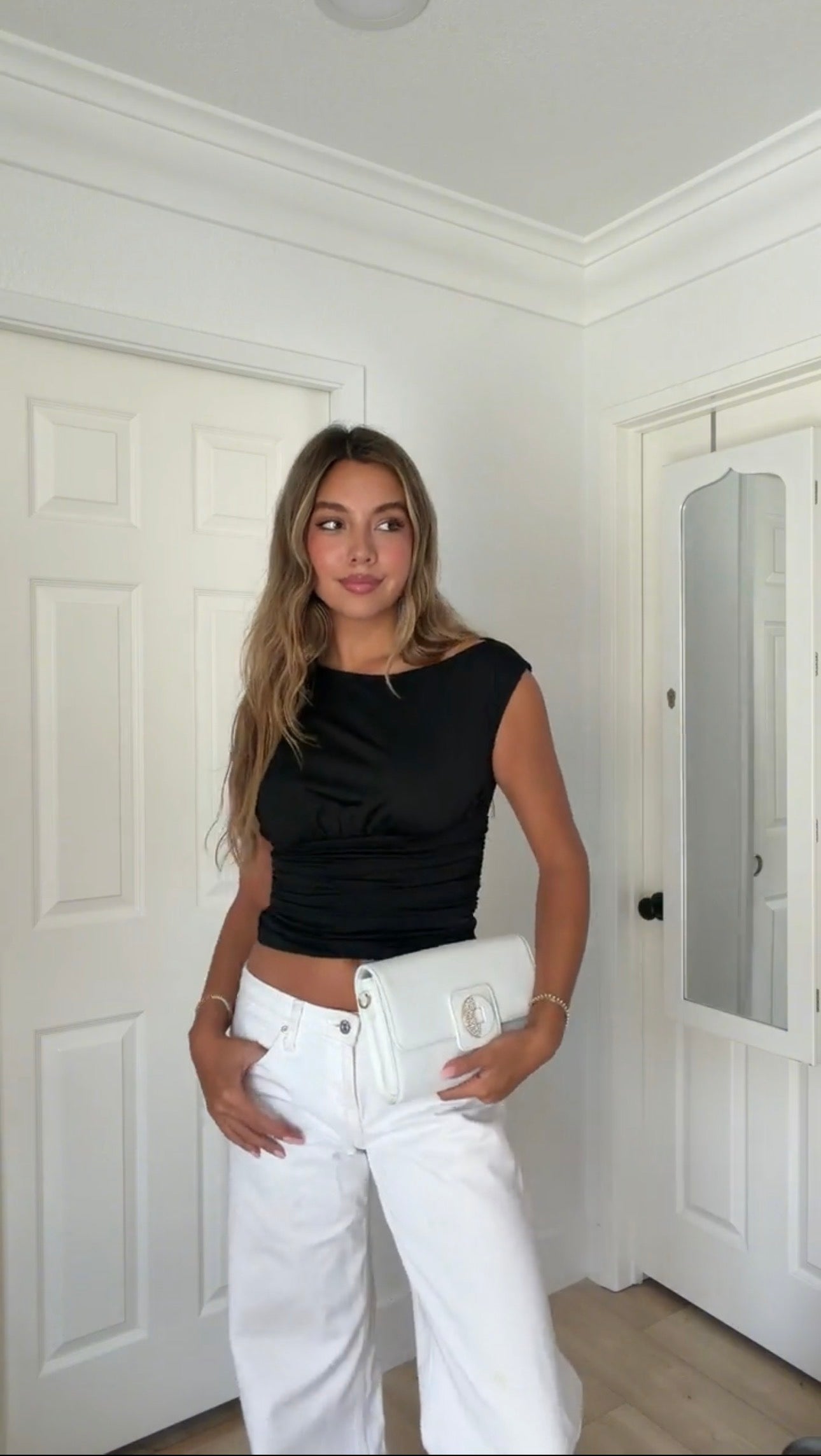 Kelly Shoulder Bag-  White Pebble