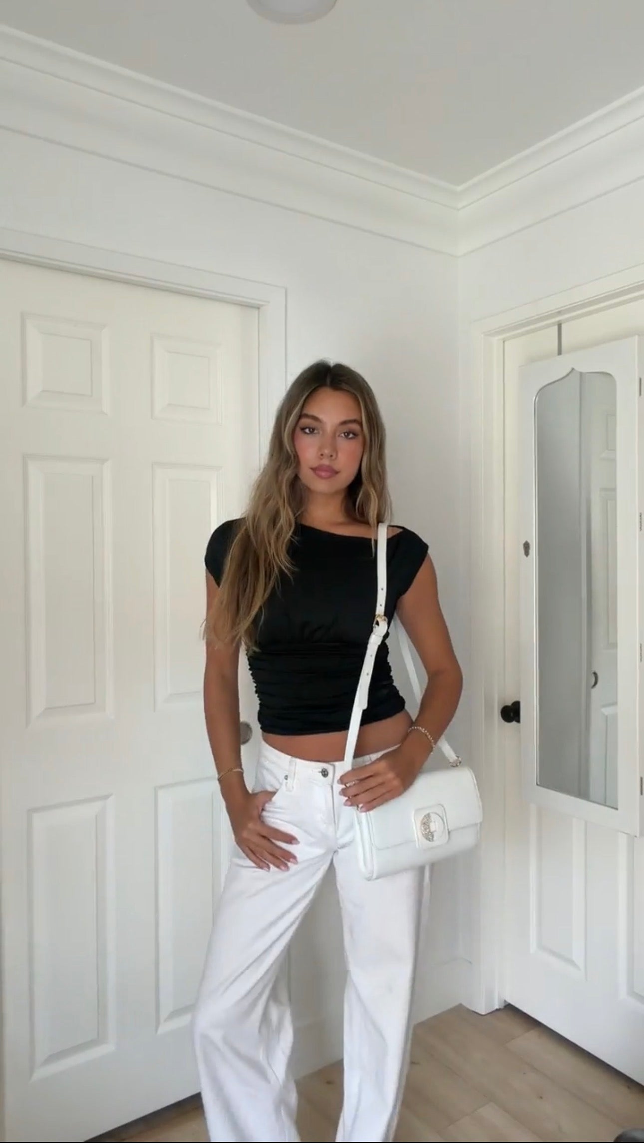 Kelly Shoulder Bag-  White Pebble