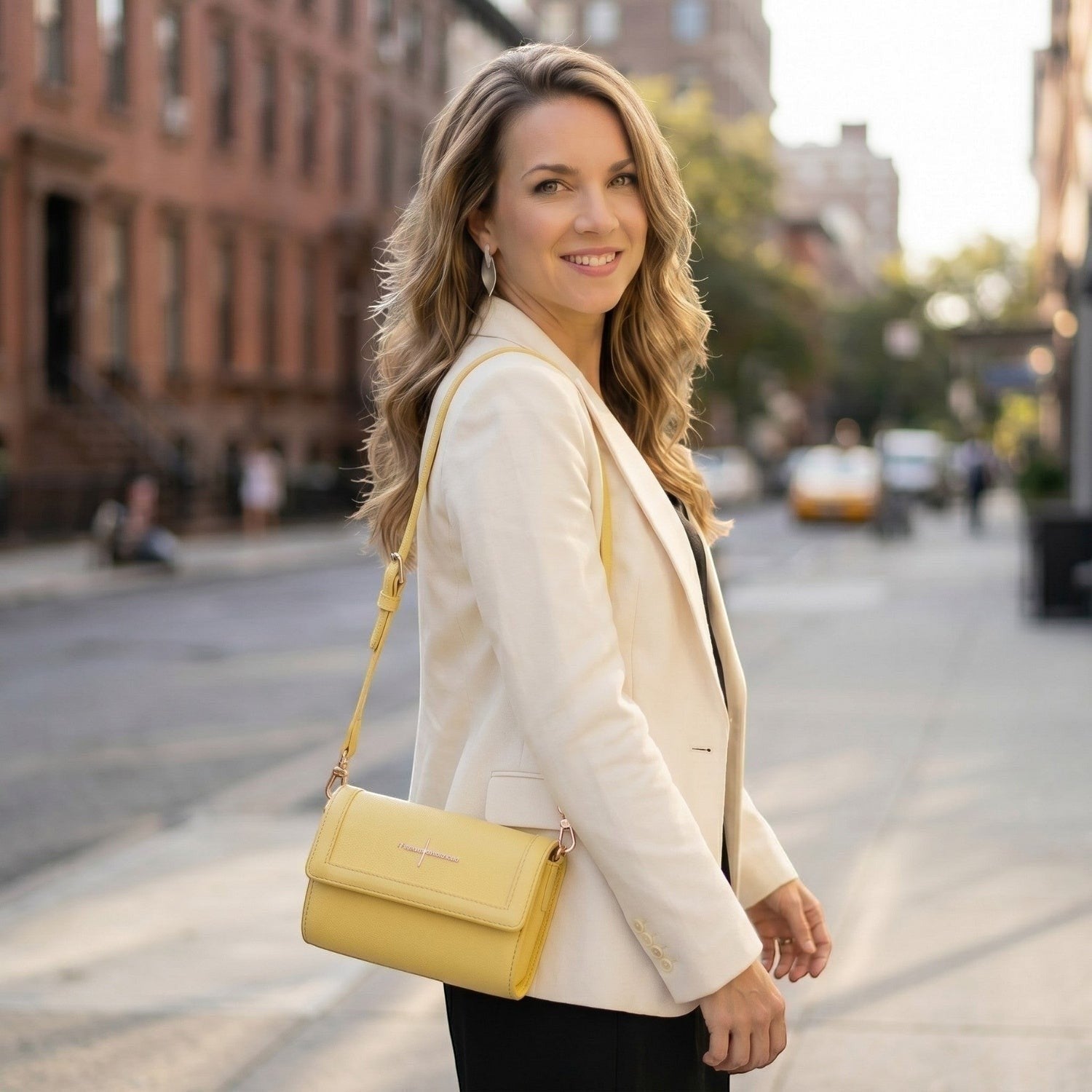 Charley Crossbody - Lime Pebble