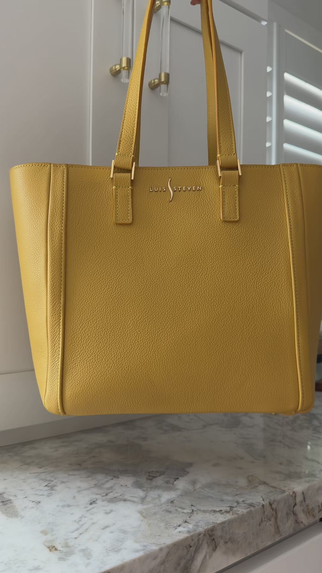 Classic Tote - Yellow Pebble